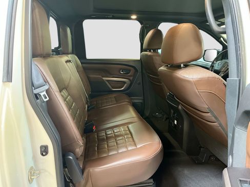 Used 2021 Nissan Titan Platinum Reserve w/ Moonroof Package image 28