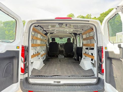 Used 2021 Ford Transit 250 Low Roof w/ Exterior Upgrade Package RWD image 9