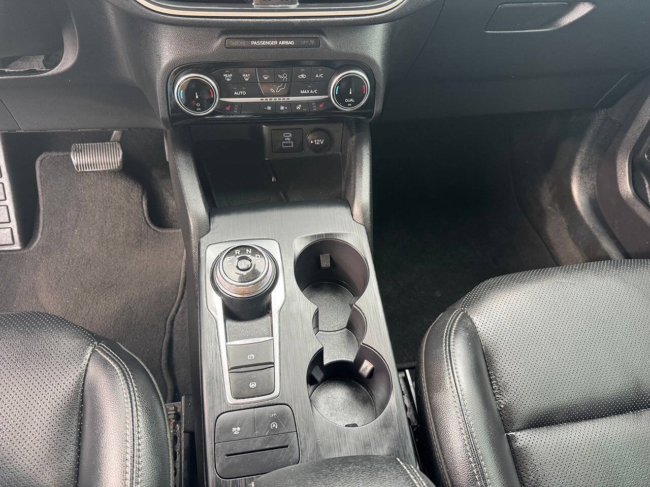 Used 2022 Ford Escape SEL w/ Technology Package FWD image 15