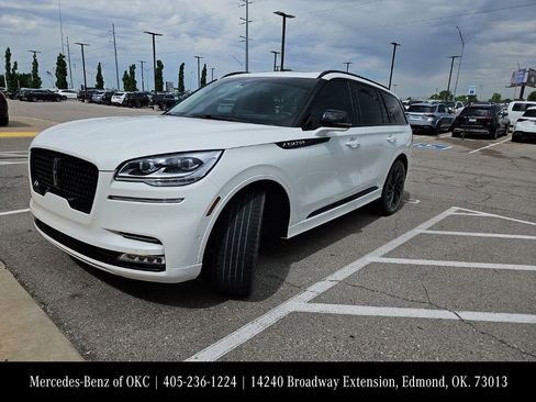 Used 2023 Lincoln Aviator Reserve w/ Equipment Group 201A AWD/4WD image 1