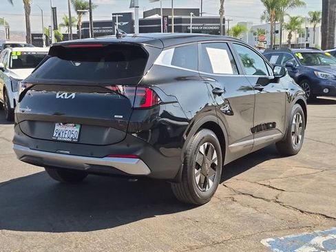Used 2026 Kia Sportage LX FWD image 3