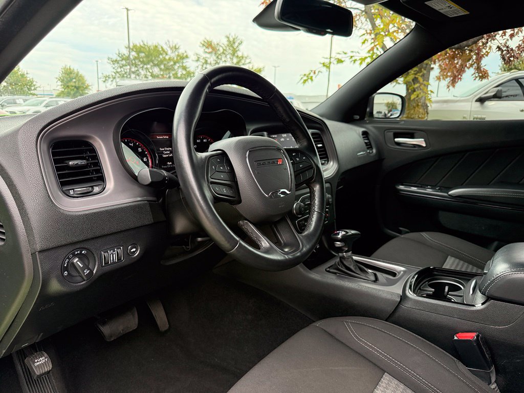 Used 2023 Dodge Charger SXT w/ Blacktop Package AWD/4WD image 9
