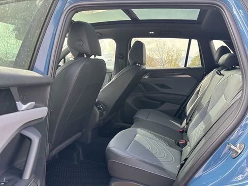 New 2026 Volkswagen Tiguan SE R-Line AWD/4WD image 8