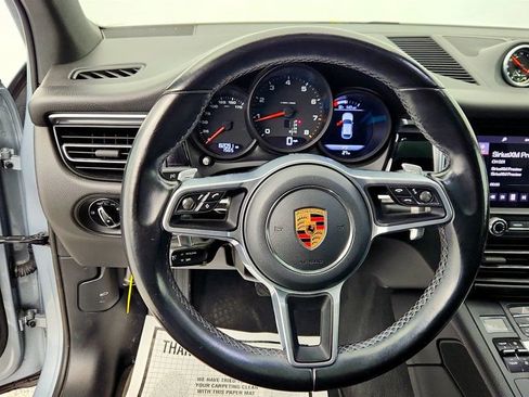Used 2020 Porsche Macan image 14
