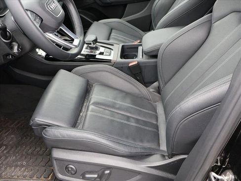 Used 2023 Audi Q5 2.0T Prestige w/ Prestige Package AWD/4WD image 4