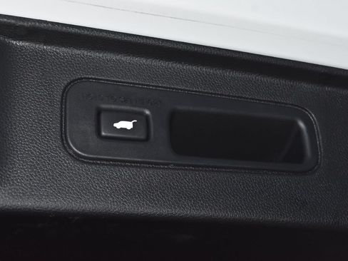 Used 2023 Honda Pilot EX-L image 38