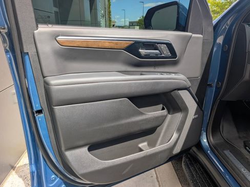 Used 2026 Chevrolet Suburban High Country w/ Sun And Tow Package AWD/4WD image 22