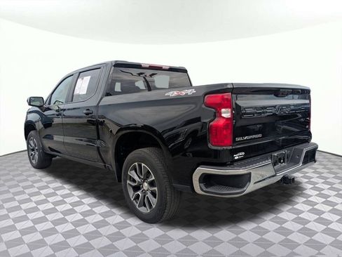 Used 2023 Chevrolet Silverado 1500 LT AWD/4WD image 5