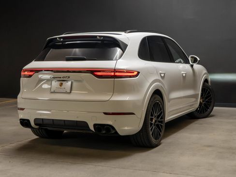 Used 2021 Porsche Cayenne GTS AWD/4WD image 7