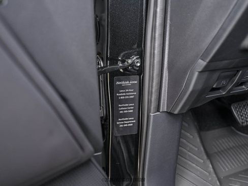 Used 2026 Lexus GX 550 AWD/4WD image 31