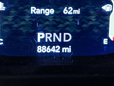 Used 2020 Jeep Wrangler Unlimited Sahara AWD/4WD image 27