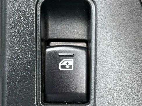 Used 2014 Subaru Forester 2.5i Limited image 30