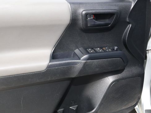 Used 2023 Toyota Tacoma SR w/ SR Convenience Package image 16