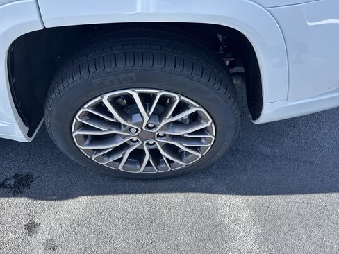 Used 2025 Jeep Grand Cherokee L Summit AWD/4WD image 12