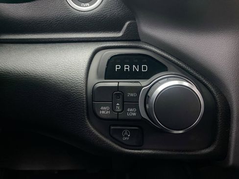 New 2026 RAM 1500 Express AWD/4WD image 19