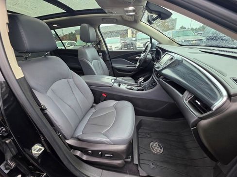 Used 2019 Buick Envision Premium w/ Driver Confidence Package image 26