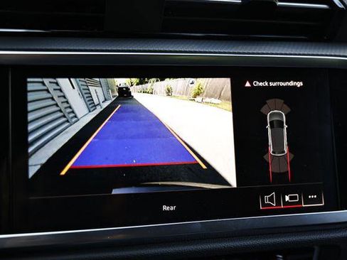 Certified 2025 Audi Q3 2.0T Premium w/ Convenience Package image 37