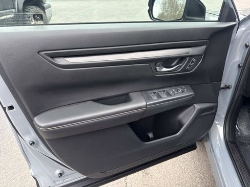 Used 2025 Honda CR-V Sport-L image 17