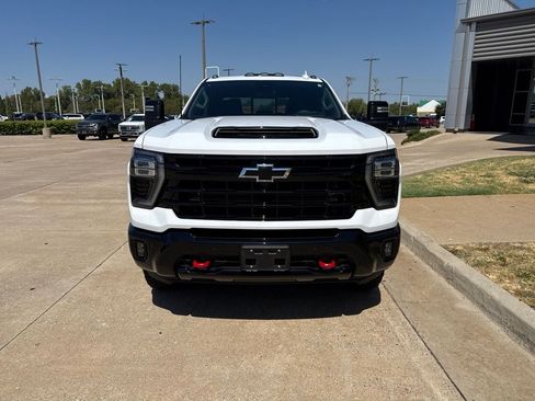 Used 2026 Chevrolet Silverado 2500 LTZ w/ Trail Boss Package AWD/4WD image 2