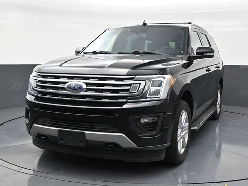 Used 2020 Ford Expedition XLT w/ Equipment Group 202A image 8