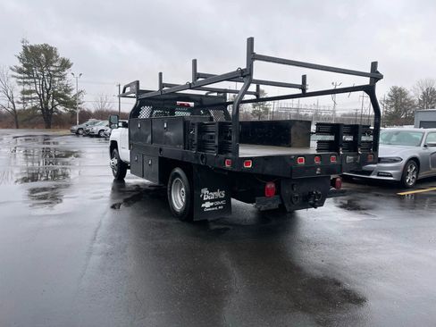 Used 2016 Chevrolet Silverado 3500 W/T w/ WT Convenience Package image 3