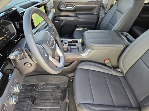 New 2026 GMC Sierra 1500 SLT AWD/4WD image 9