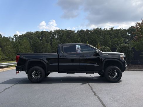 Used 2020 GMC Sierra 1500 AT4 w/ Driver Alert Package I AWD/4WD image 5