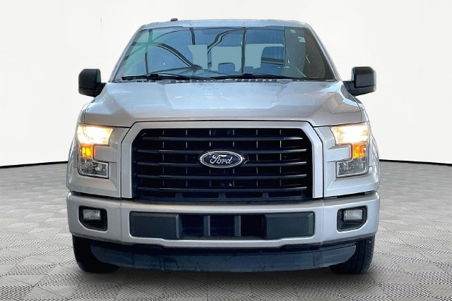 Used 2016 Ford F150 XLT w/ Equipment Group 302A Luxury RWD image 2