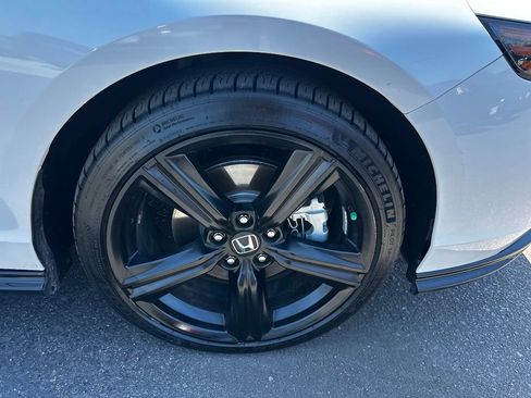 Used 2023 Honda Accord Sport image 12