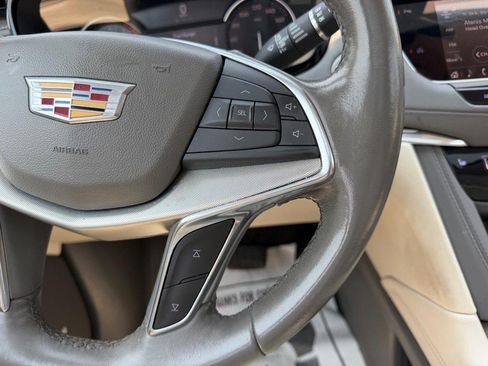 Used 2021 Cadillac XT5 Premium Luxury FWD image 15