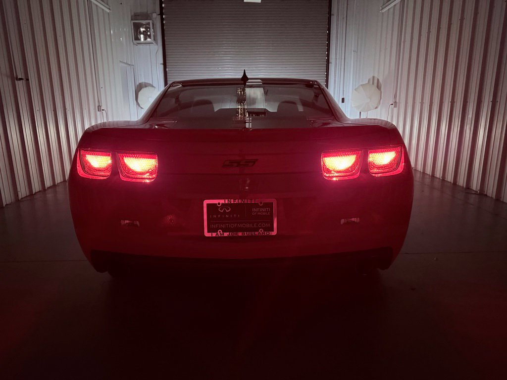 Used 2010 Chevrolet Camaro SS w/ RS Package RWD image 9