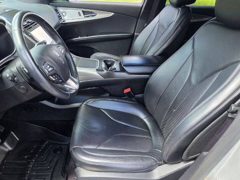 Used 2016 Lincoln MKX Reserve w/ Luxury Package AWD/4WD image 9