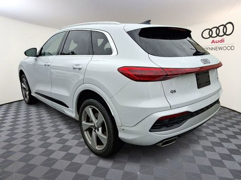 Certified 2025 Audi Q5 Premium AWD/4WD image 4