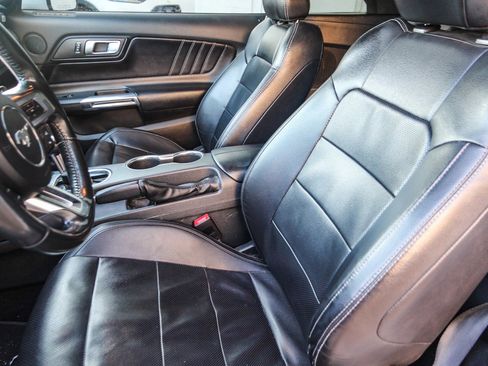 Used 2021 Ford Mustang Premium image 28