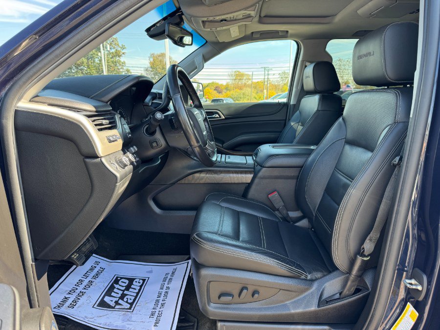 Used 2018 GMC Yukon XL Denali w/ Denali Ultimate Package AWD/4WD image 15