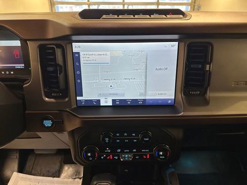 Used 2023 Ford Bronco Outer Banks w/ Sasquatch Package image 11