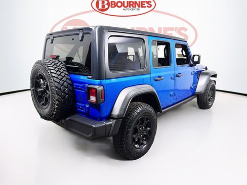 Used 2023 Jeep Wrangler Unlimited w/ Cold Weather Group AWD/4WD image 10