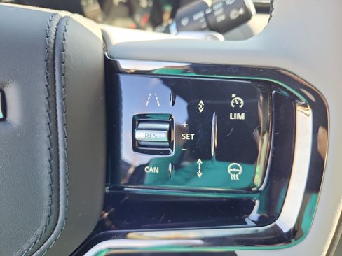 New 2026 Land Rover Range Rover Velar S image 20