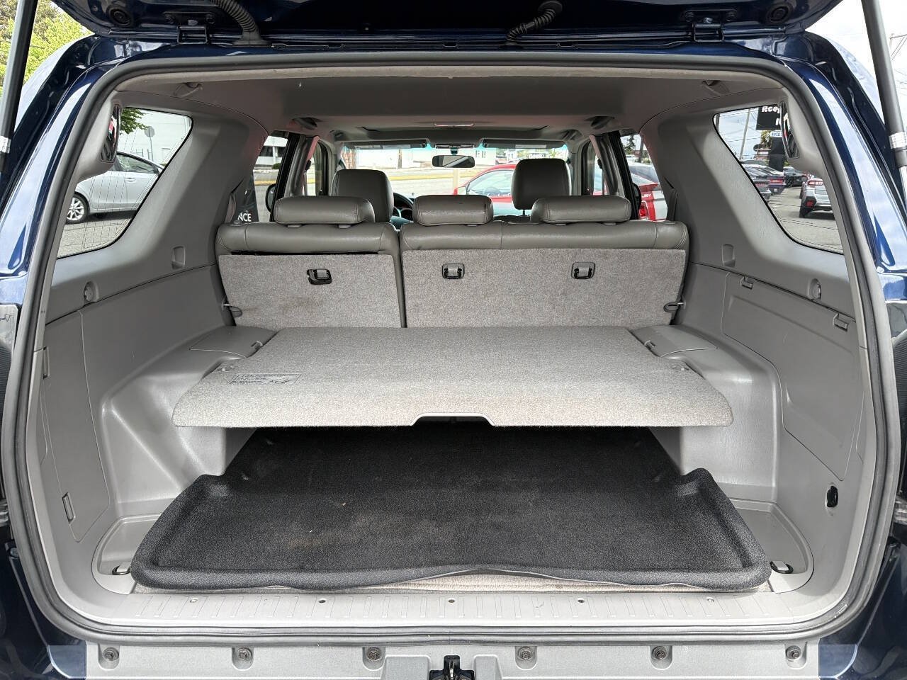 Used 2004 Toyota 4Runner SR5 w/ Preferred Accessory Pkg AWD/4WD image 7