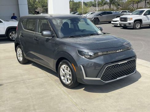 Used 2023 Kia Soul LX w/ Option Group 015 image 4