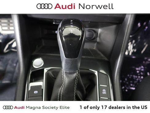 Used 2024 Volkswagen Tiguan SE R-Line AWD/4WD image 3