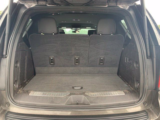 Used 2021 Chevrolet Tahoe RST w/ Luxury Package AWD/4WD image 25