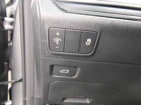 Certified 2025 Kia K5 GT-Line image 18