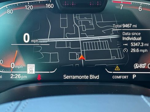 Used 2022 BMW 740i w/ Premium Package image 26