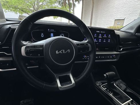 Certified 2023 Kia Sportage EX image 13