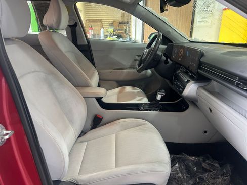 Used 2025 Hyundai Kona SEL image 28