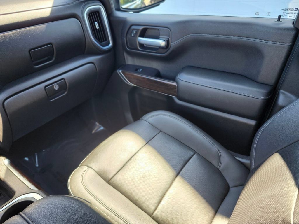 Used 2021 GMC Sierra 1500 SLT w/ SLT Premium Package AWD/4WD image 13