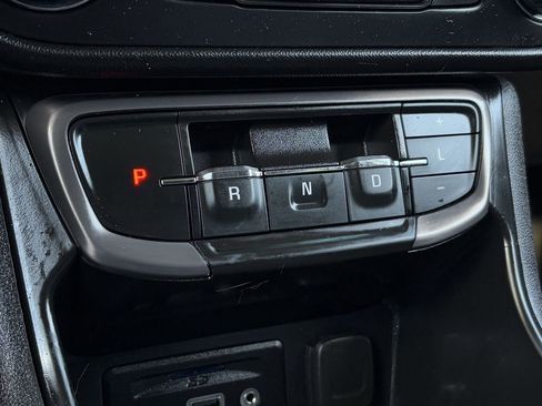 Used 2023 GMC Terrain AT4 AWD/4WD image 18