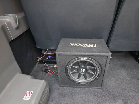 Used 2020 Ford Transit 350 XL image 25