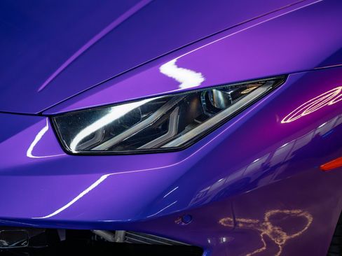 Used 2018 Lamborghini Huracan LP 580-2 RWD image 15